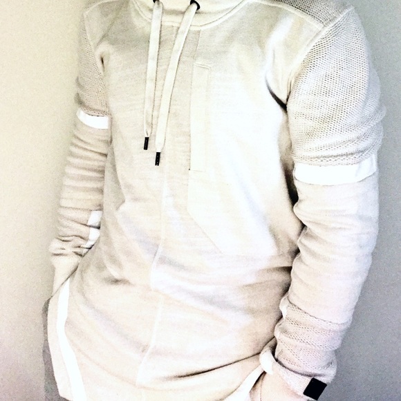 White Warrior Sweatshirt | Black Kaviar | M - Picture 3 of 4